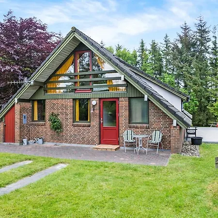 Three-bedroom Holiday In Ferienhaus