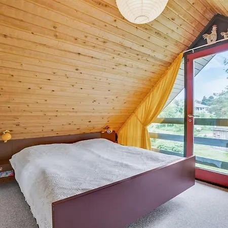 Three-bedroom Holiday In * Fur