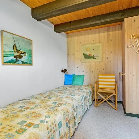 Three-bedroom Holiday In * Fur